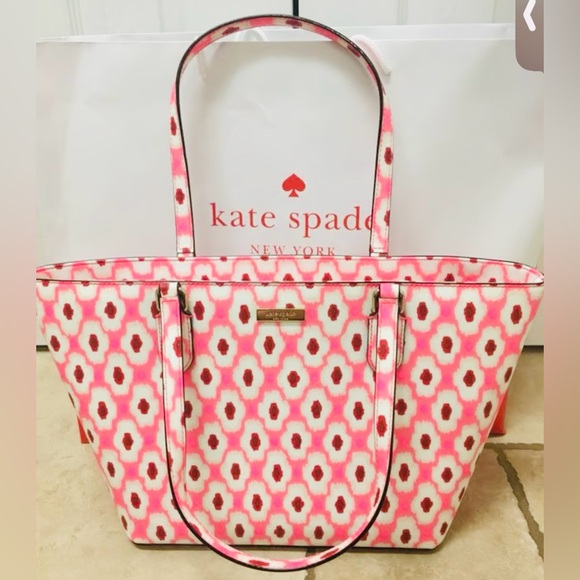 Kate Spade Laurel Way Pink, Red and White Geometric Ikat Posy Tote - Picture 9 of 10